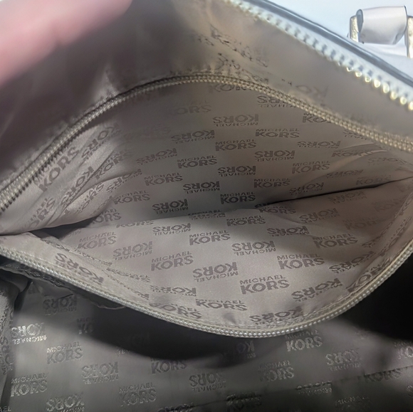 Michael Kors medium ARIA Satchel Handbag Msrp:$428.00 - Picture 12 of 16